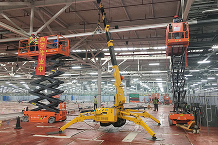 進車間吊設備用什么吊車