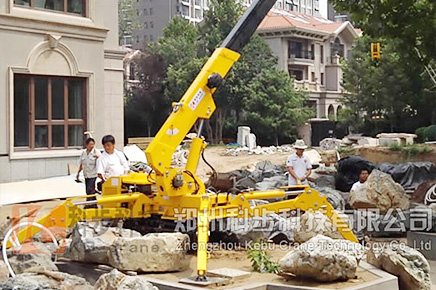 KB3.0蜘蛛車/微型履帶起重機(jī)在唐山某別墅工地中