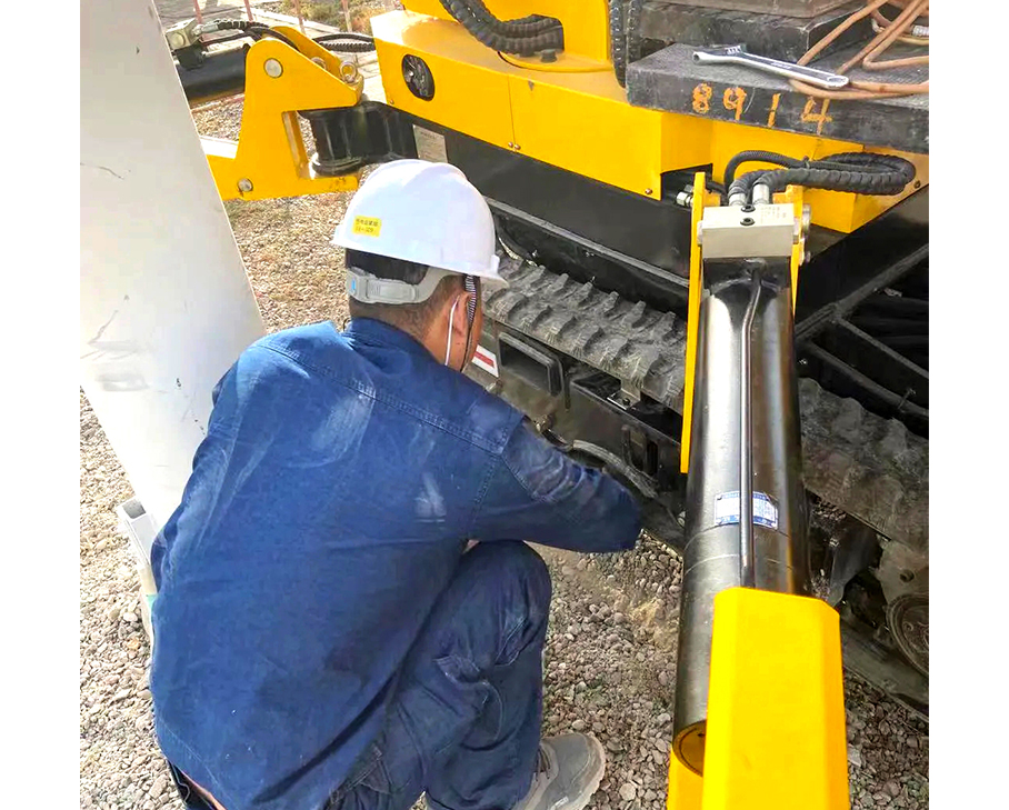 履帶式蜘蛛吊車節(jié)能小技巧