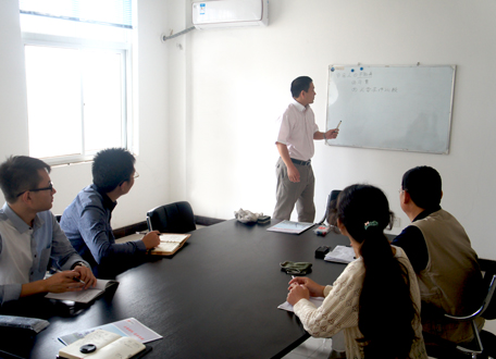 日本ヤザキ工業(株)矢崎和宏專務來我公司交流市場開發情況